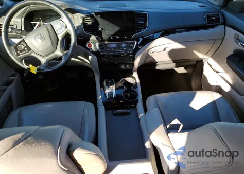 2019 Honda Pilot Touring from USA, damaged, VIN 5FNYF5H9XKB017538